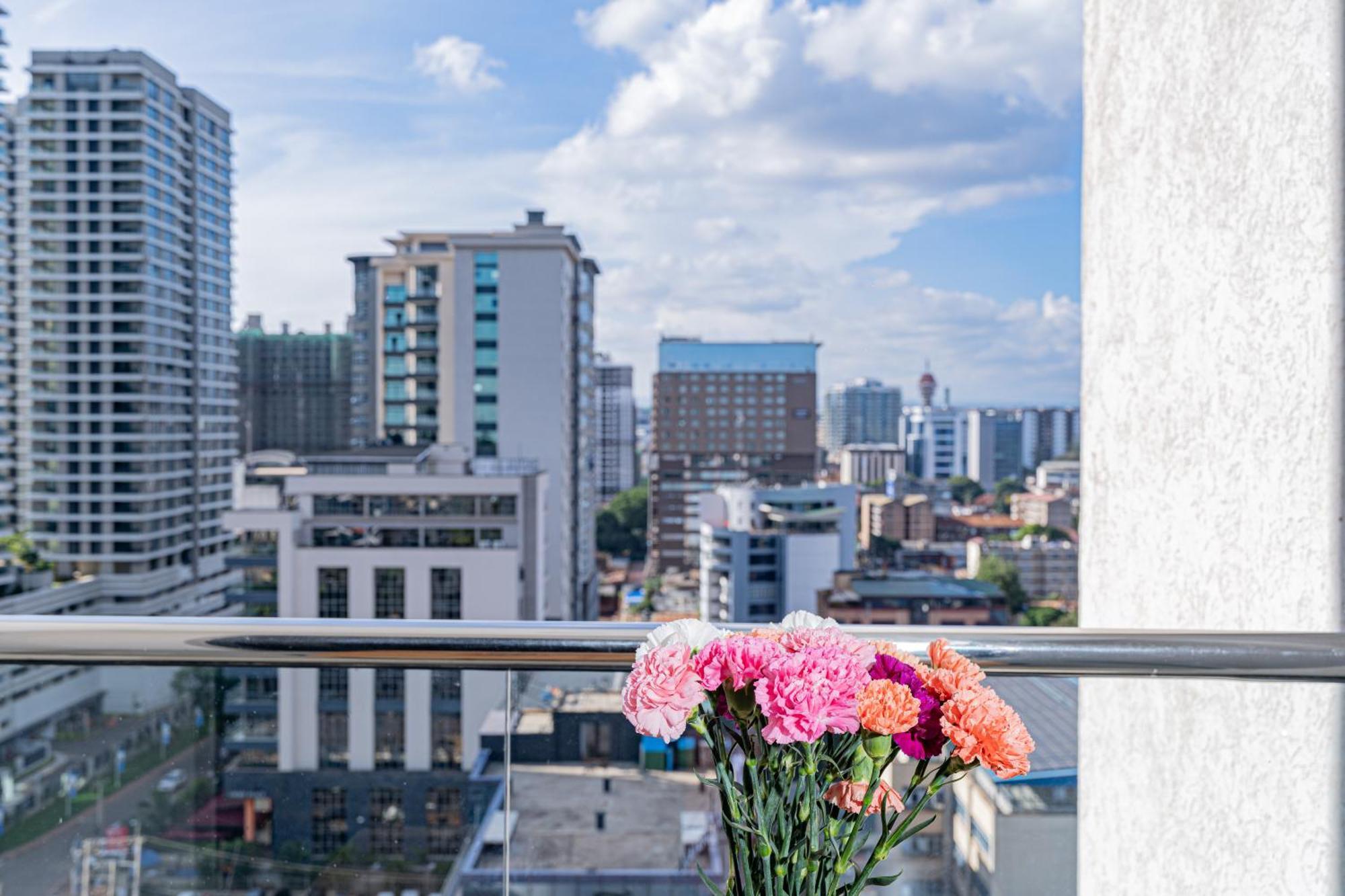 Elite One Bedroom Apartment,swimming Pool, Gym, Workspace ,wonderiss Homes Close Proximity To Gtc, Jw Mariott And Kempinski Apartamento