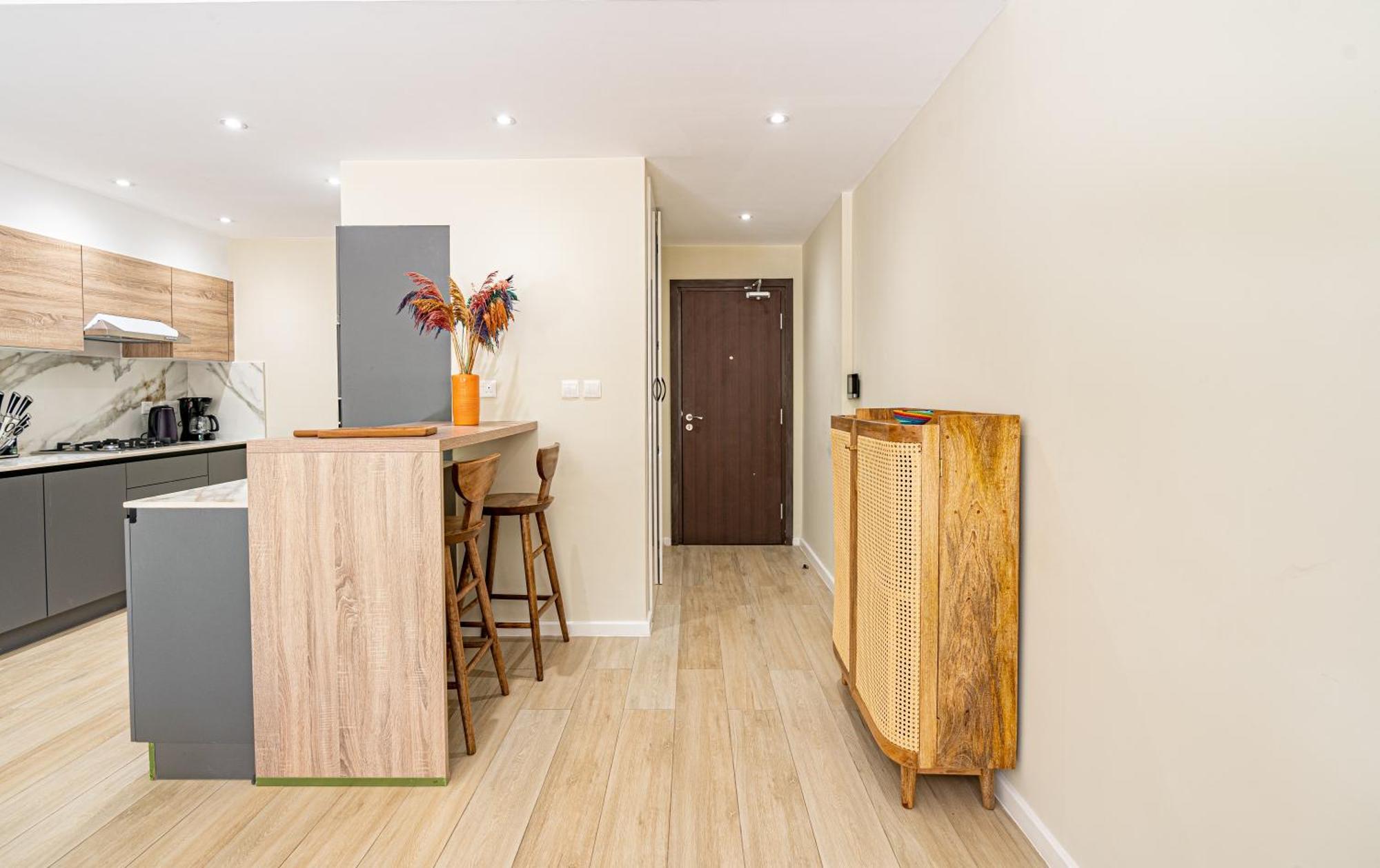 Riverside Square - 2-bedroom Swimming Pool - Gym Apartment *