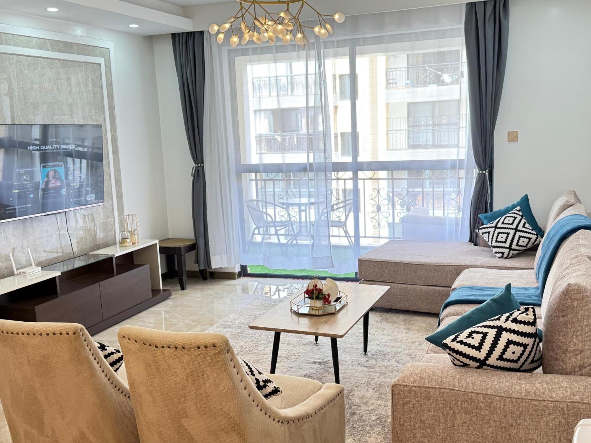 Cozy 3 Bedroom Apt, Indoor Heated Swimming Pool, Gym, Ample Parking, Children Play Area, Relaxing Garden, Amazing Views, In Kilimani Near Yaya Centre, China And Ngong Road Nairobi
