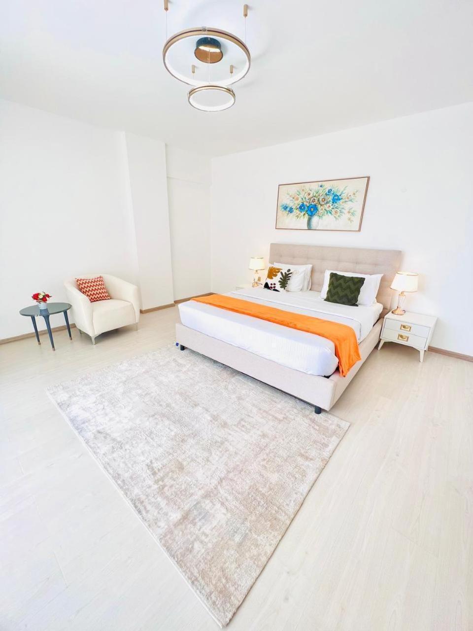 Executive Vibrant View Three Bedroom With Swimming Pool,mordern Equipped Gym Free Parking Space And, Child Play Area And Comforting Rooftop With Views Apartment Nairobi
