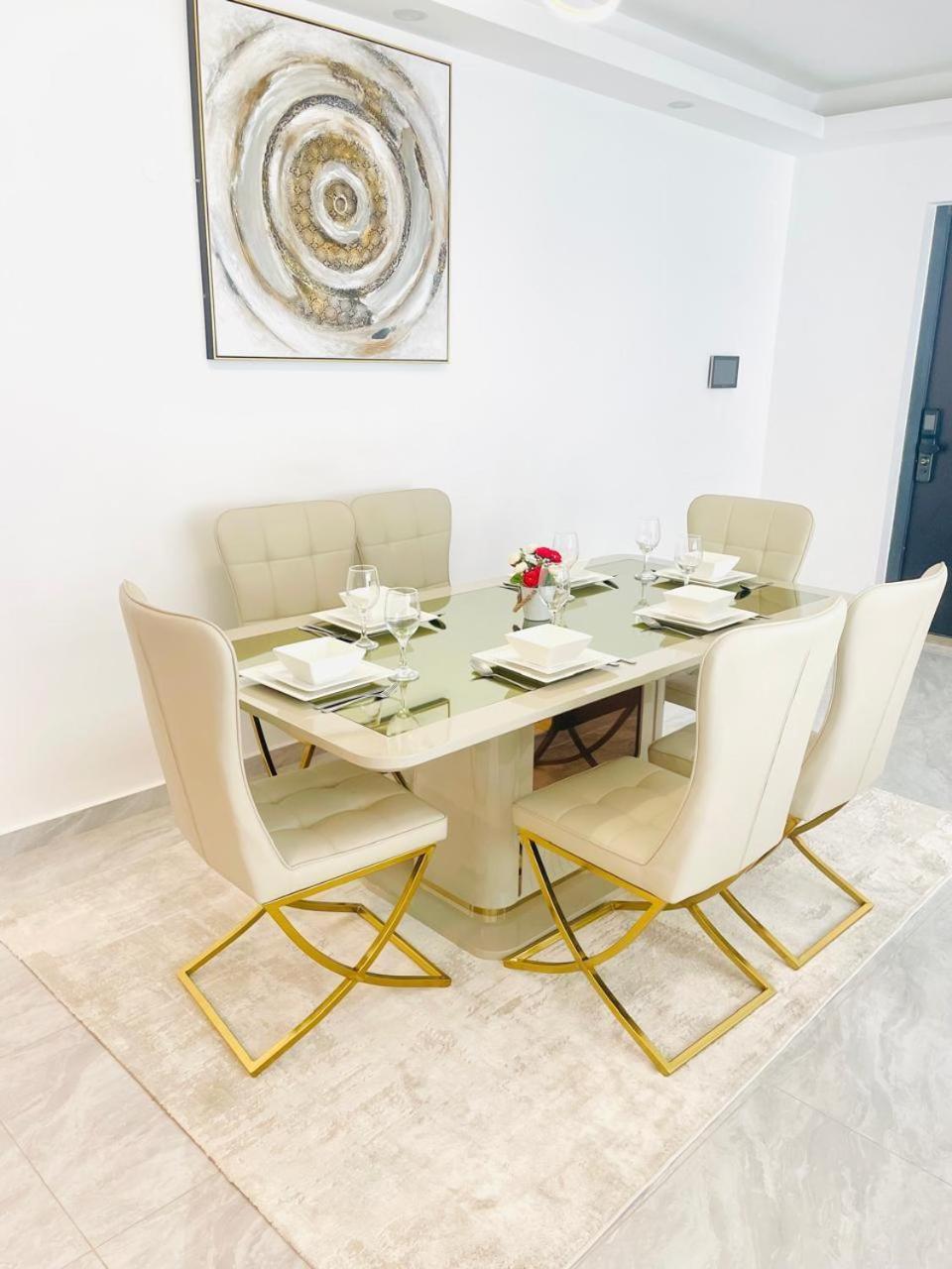 Apartment Executive Vibrant View Three Bedroom With Swimming Pool,mordern Equipped Gym Free Parking Space And, Child Play Area And Comforting Rooftop With Views Nairobi