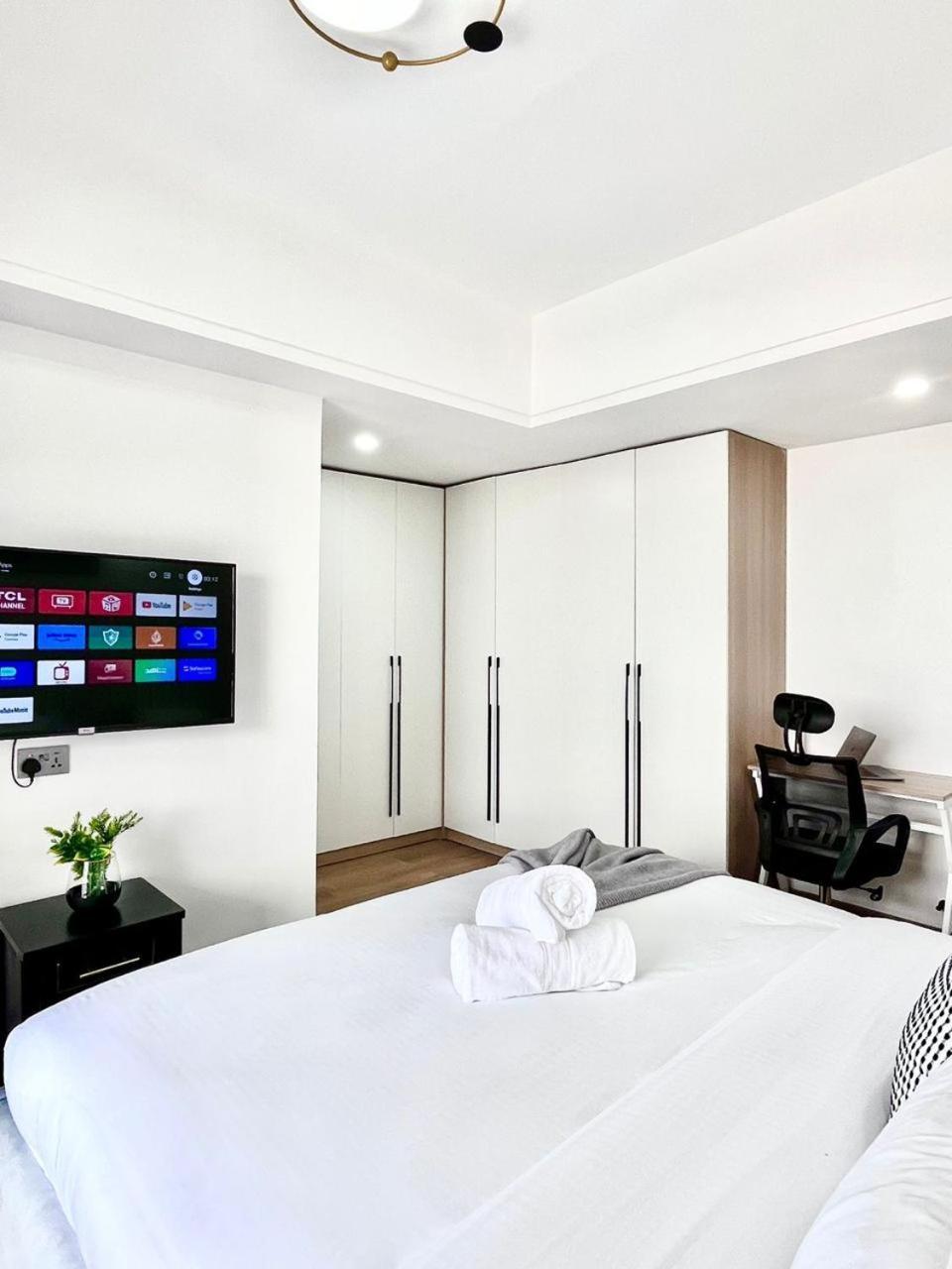 Apartment The Beautiful Executive Fully Furnished Three Bedroom Which Boasts Of Modern Luxurious Facilities With Breathtaking Amzing Views Nairobi