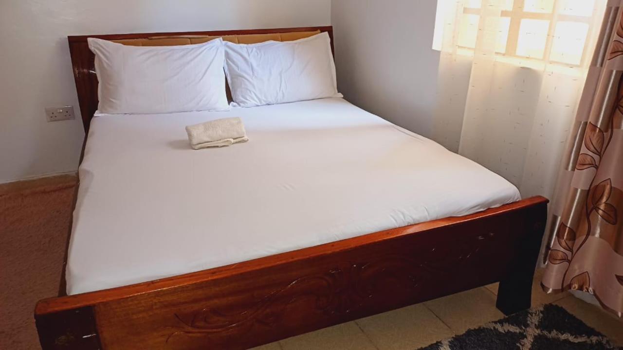 Springs Spacious One Bedroom Apartment *