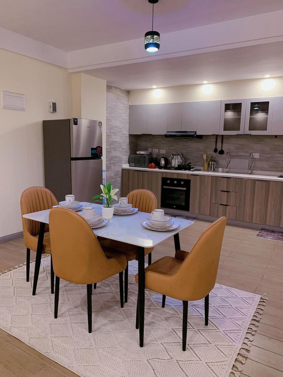 Apartment The Executive Cozy Corner With Breathtaking Views ,rooftop Chill Spot Area,heated Swimming Pool ,gym And Modern Lifestyle Amenities *