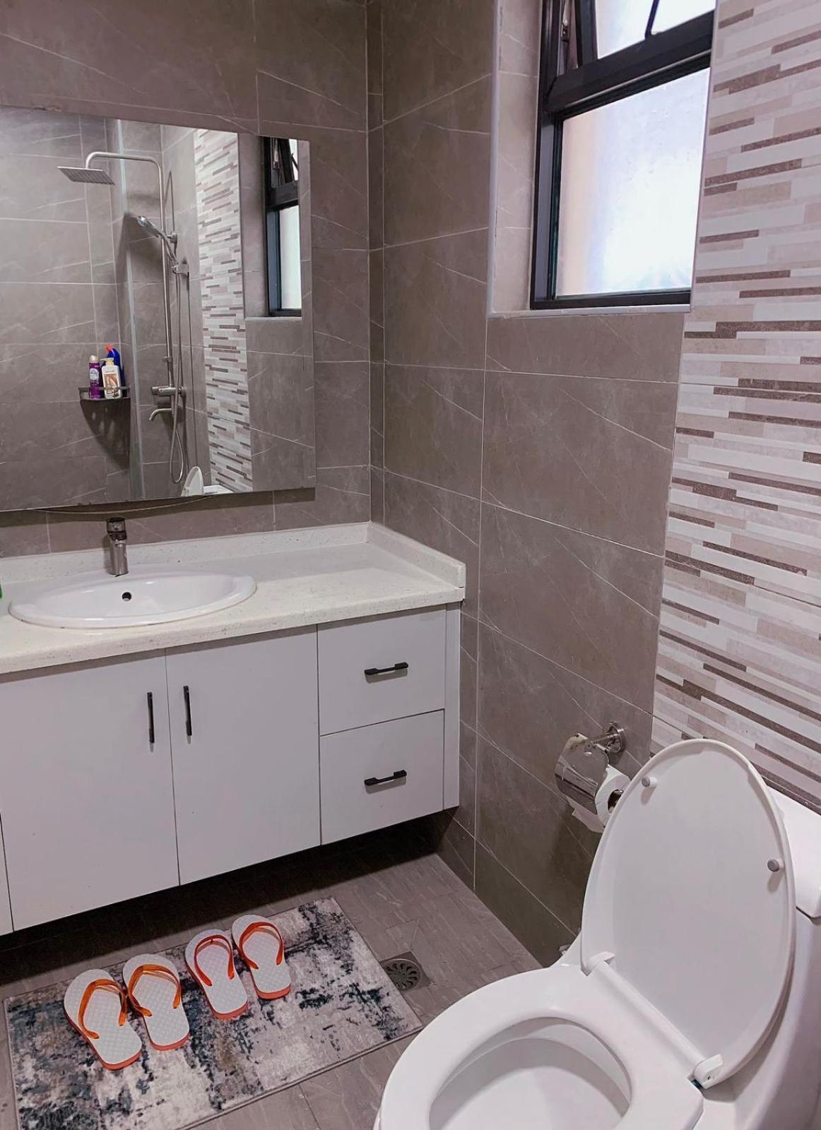 Apartment The Executive Cozy Corner With Breathtaking Views ,rooftop Chill Spot Area,heated Swimming Pool ,gym And Modern Lifestyle Amenities *