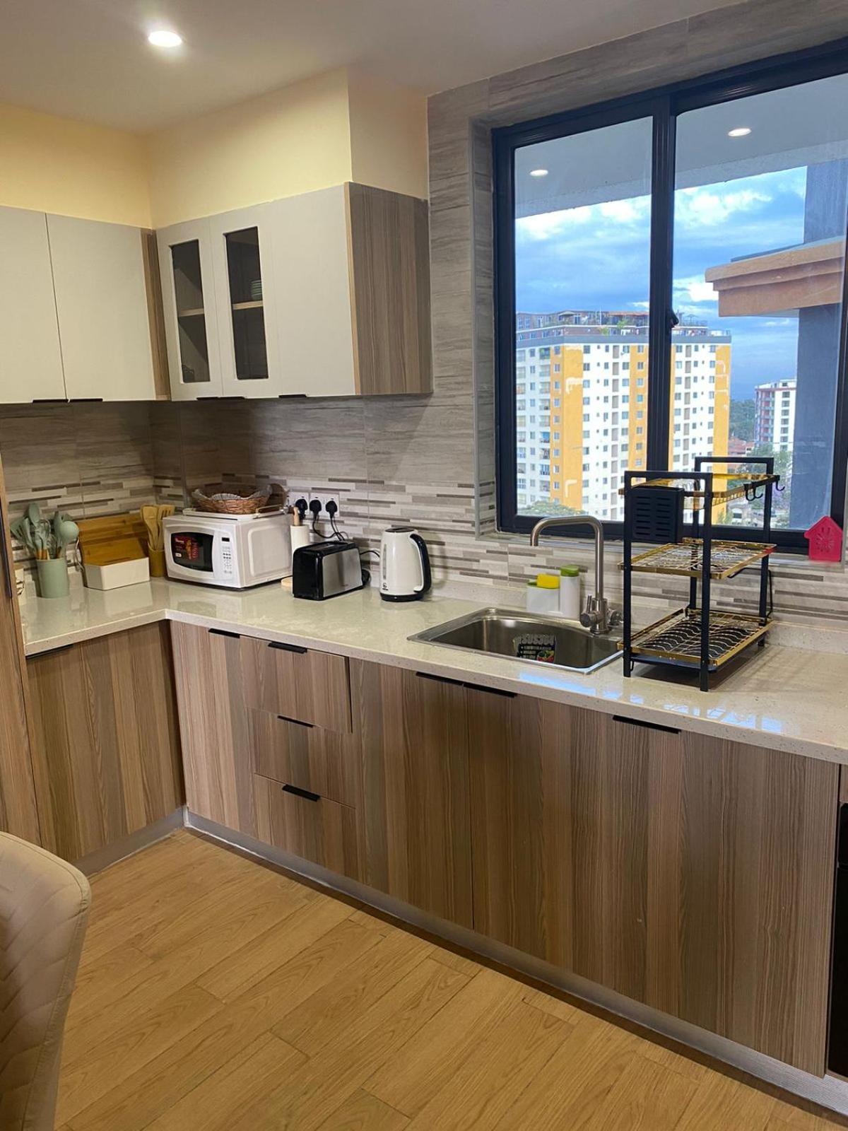 Apartment Executive Elegant Wanderers Rest Two Bedroom With Amazing Views,heated Swimming Pool ,gym And Private Ample Parking Space Which Offers Not Only Comfortable But Also Luxurious Lifestyle *
