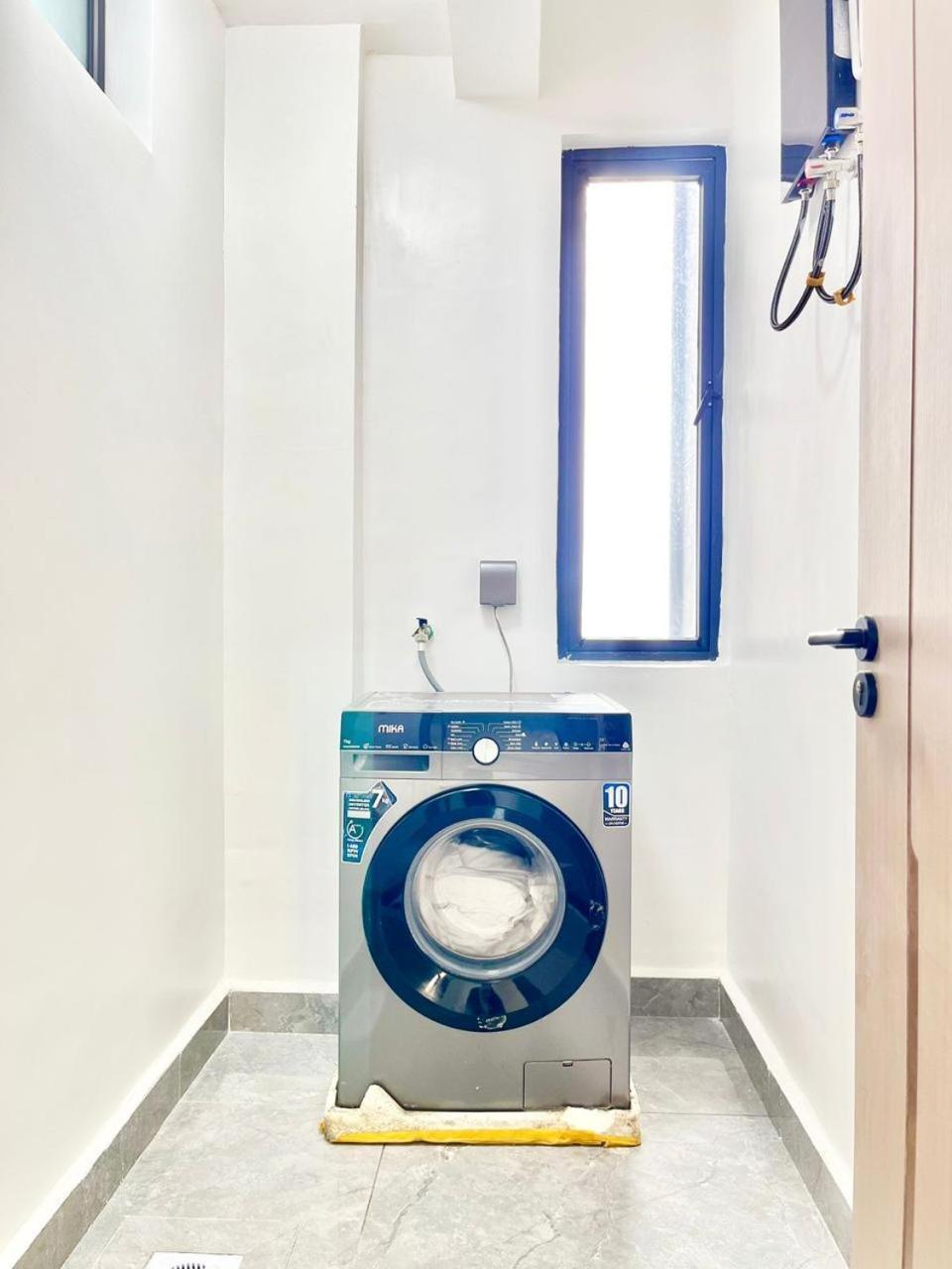 Heavenly Havens Three Bedroom With Swimming Pool Fully Equipped Gym Ample Parking Space And Child Play Area And A Relaxing Rooftop With Amazing Scenic Views Apartment