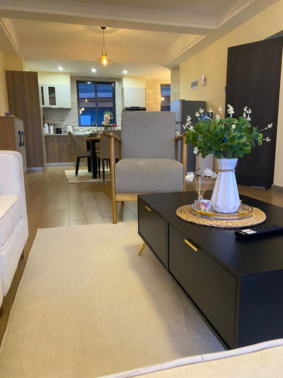 Apartment The Elegant Luxury Skyline With Heated Swimming Pool Fully Equipped Gym And,free Parking Space And A Relaxing Rooftop With Scenic Views *