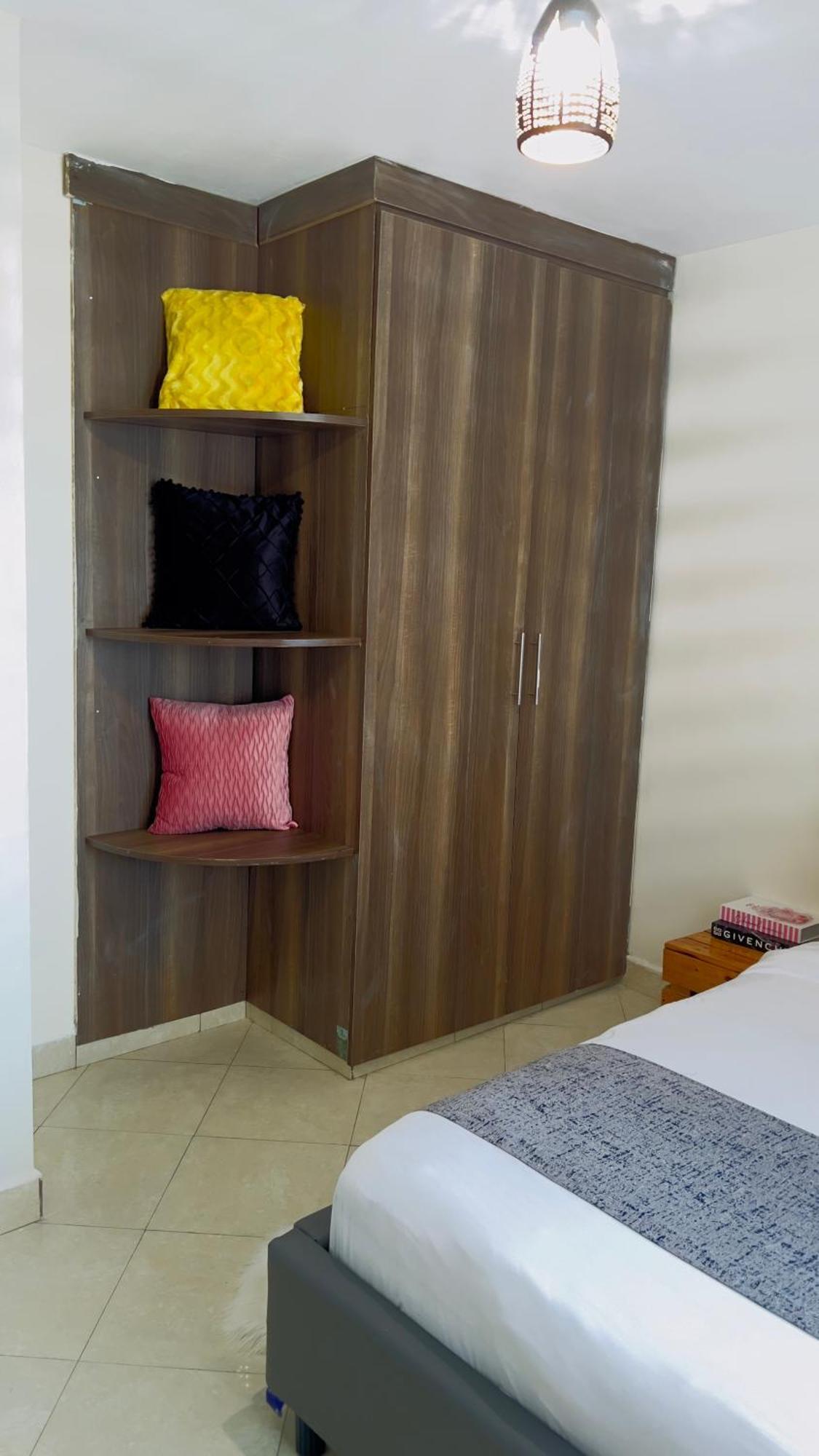 Apartment Kipepeo Modern Apartment-1br Behind Imaara Mall Near Jkia Nairobi