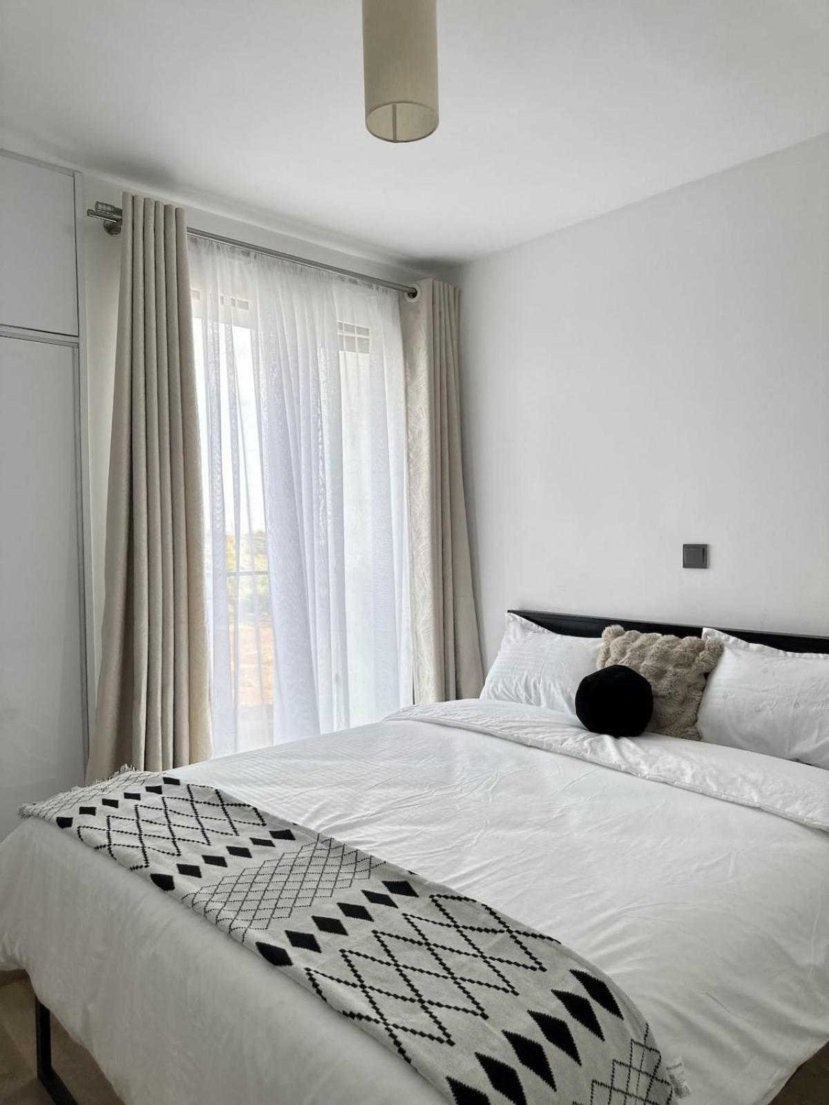 Cool Maskani - 1 Bedroom In Tatu Apartment