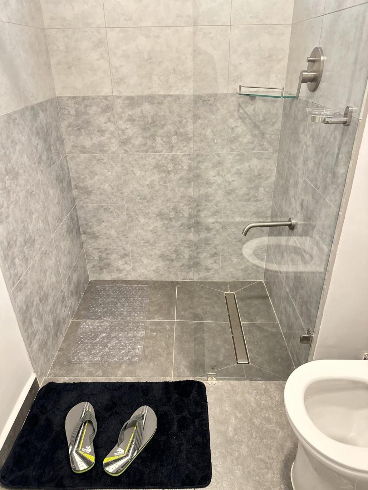 Cool Maskani - 1 Bedroom In Tatu Apartment