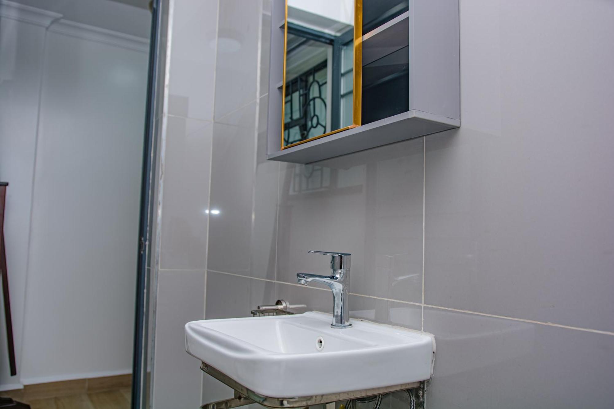 Apartment Kitwa Suites, A Modern African Retreat In The Heart Of Westlands *