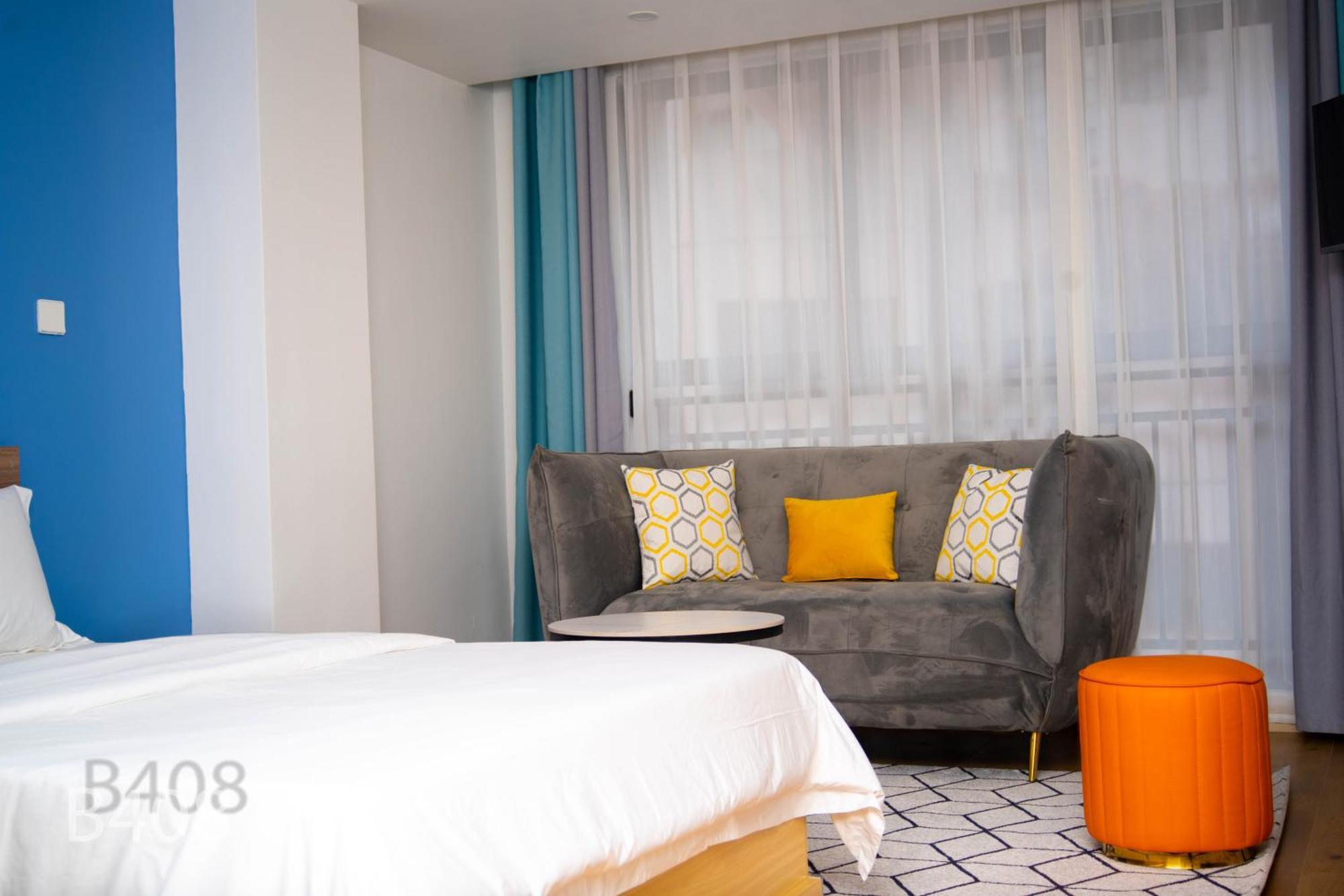 Laurel Living Apartment *