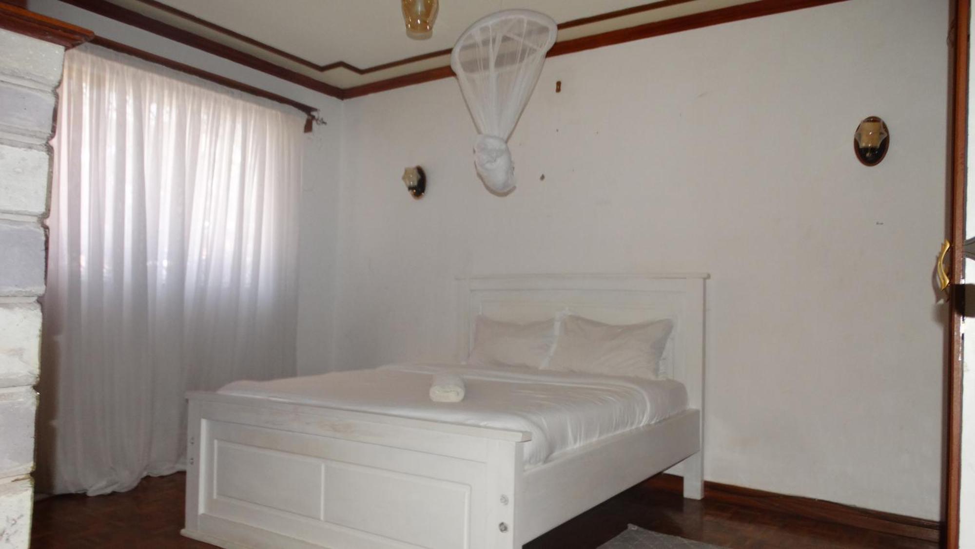 Executive 1 Bedroom Airbnb At Wood Avenue Kilimani Apartment