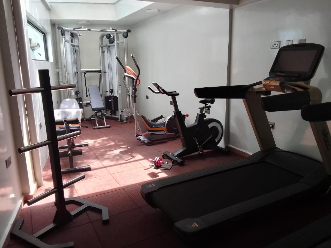 Azania One Bedroom 5min To Movenpick Conference Centre *
