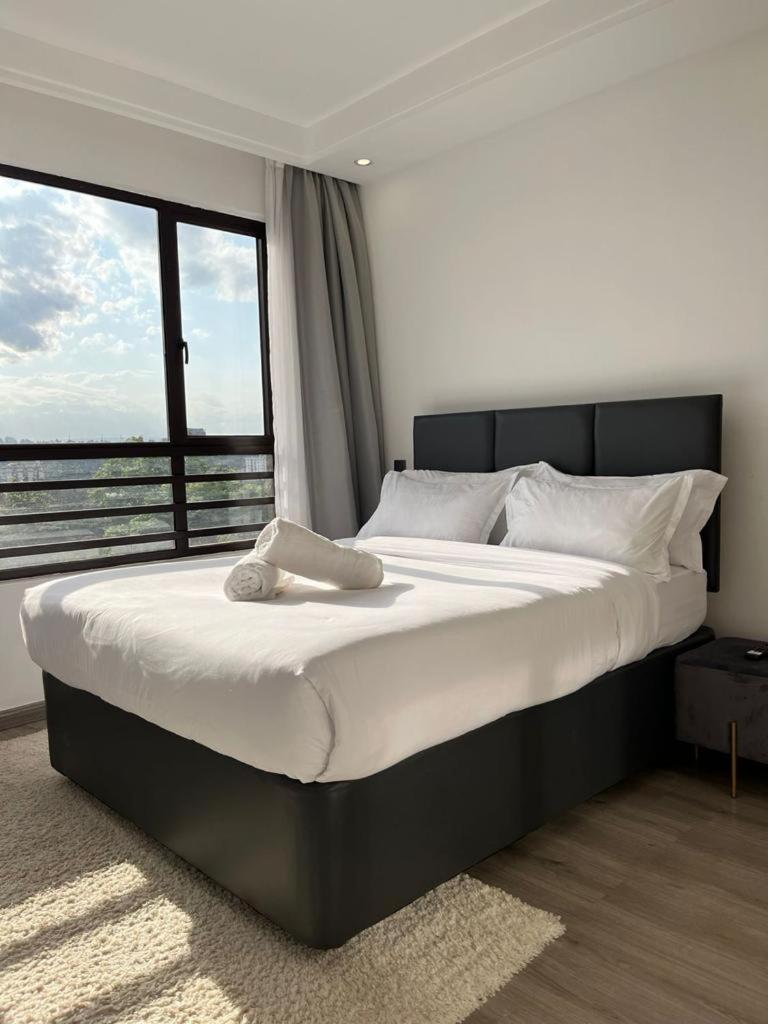 Apartment Classy Charming With Heated Swimming Pool Modern Equipped Gym Free Parking Space Child Play Area And Proximity To Major Shopping Malls *