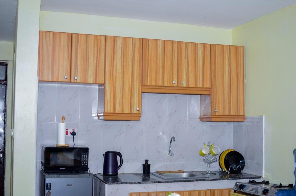 Apartment Adeti Homes *
