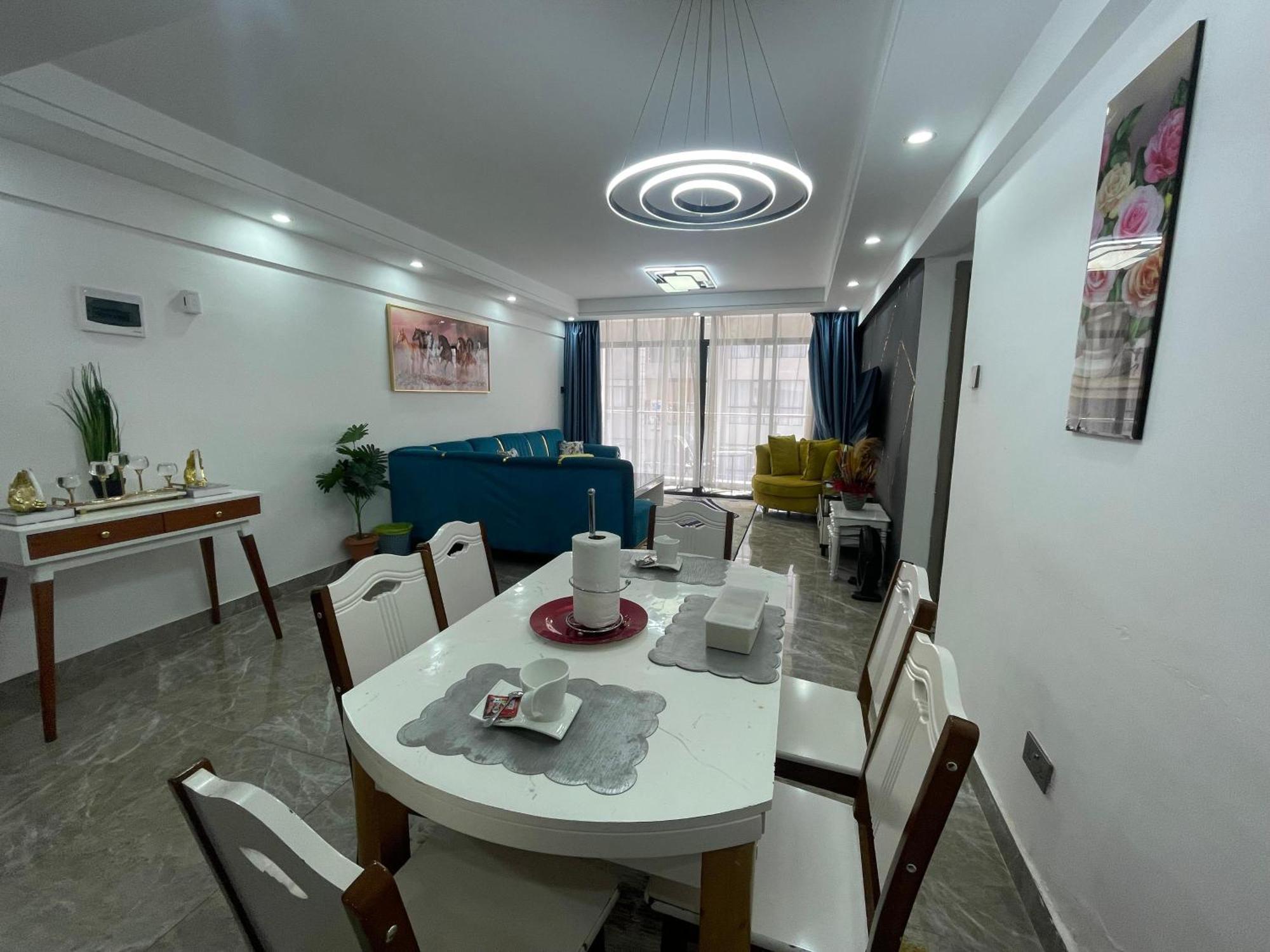 2 Bedroom Heartland Gardens *