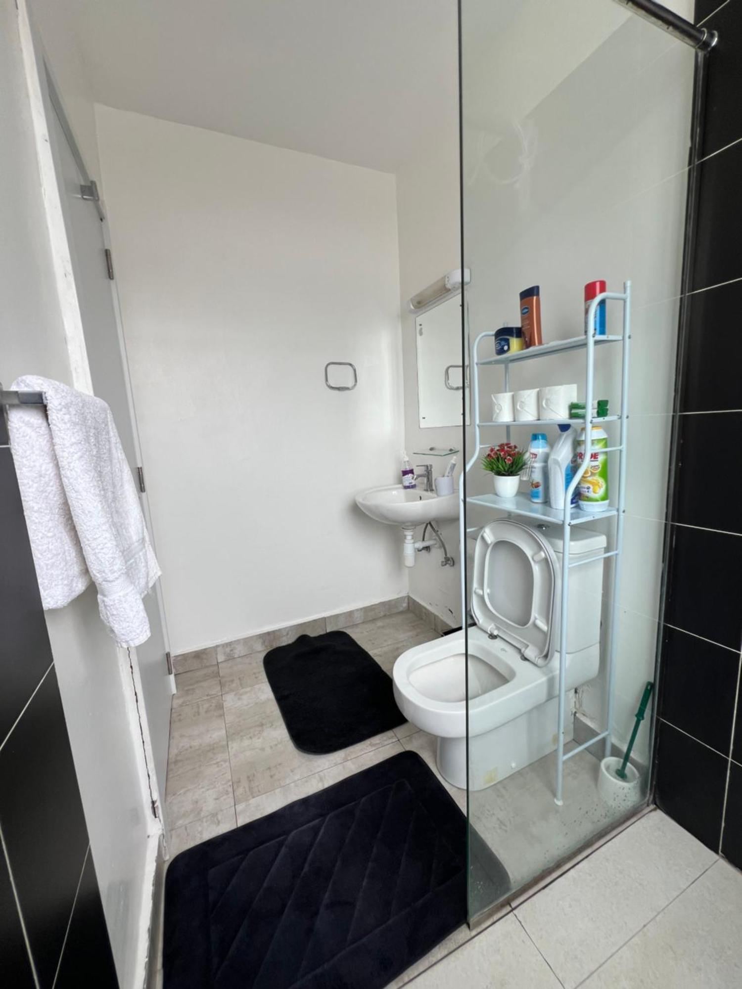Elegant Private In A 3br Along Ngong Road *