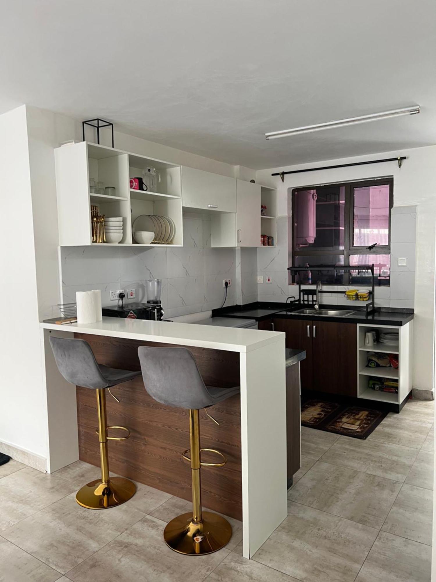 Elegant Private In A 3br Along Ngong Road Homestay