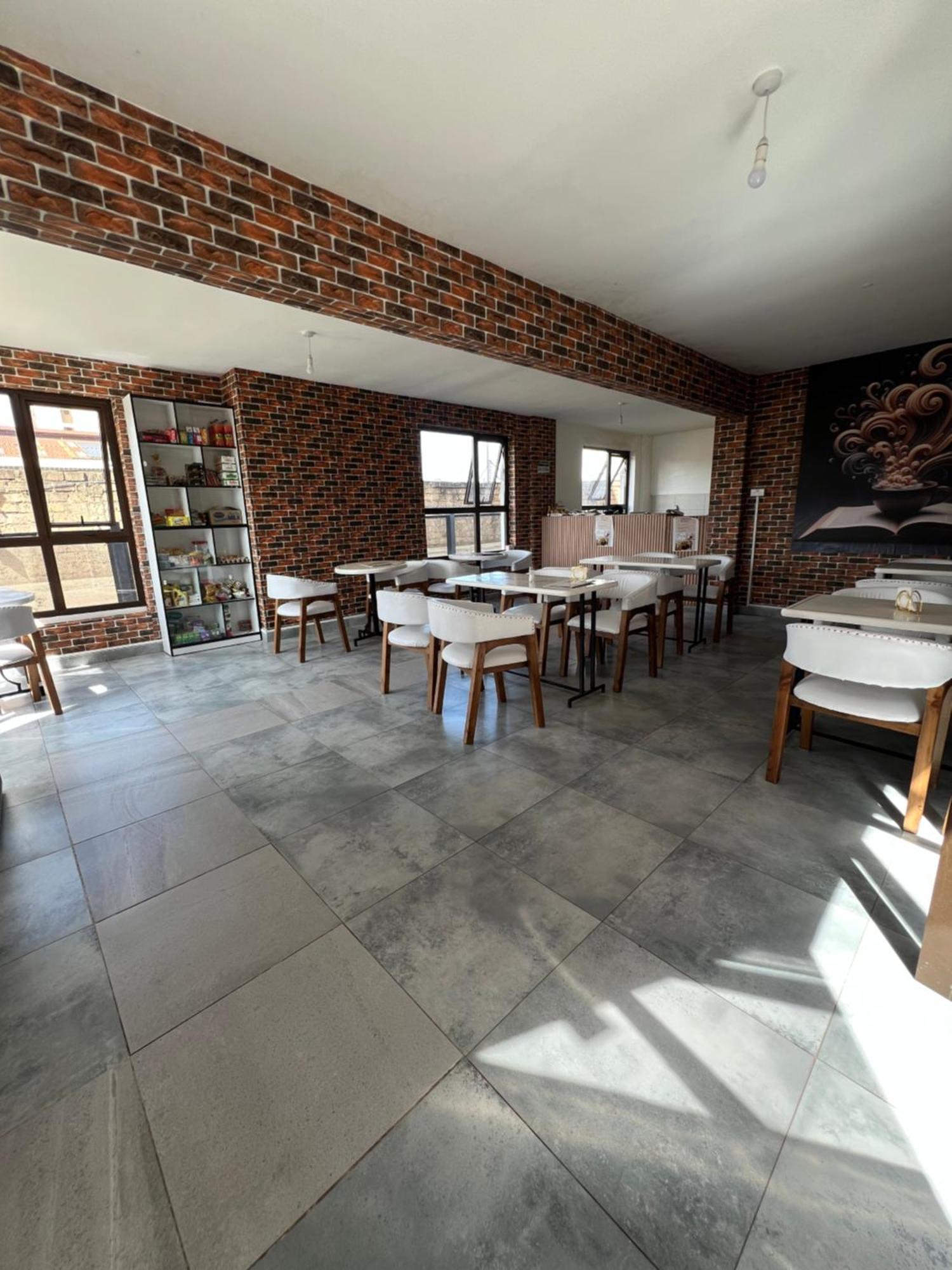 Elegant Private In A 3br Along Ngong Road * Nairobi