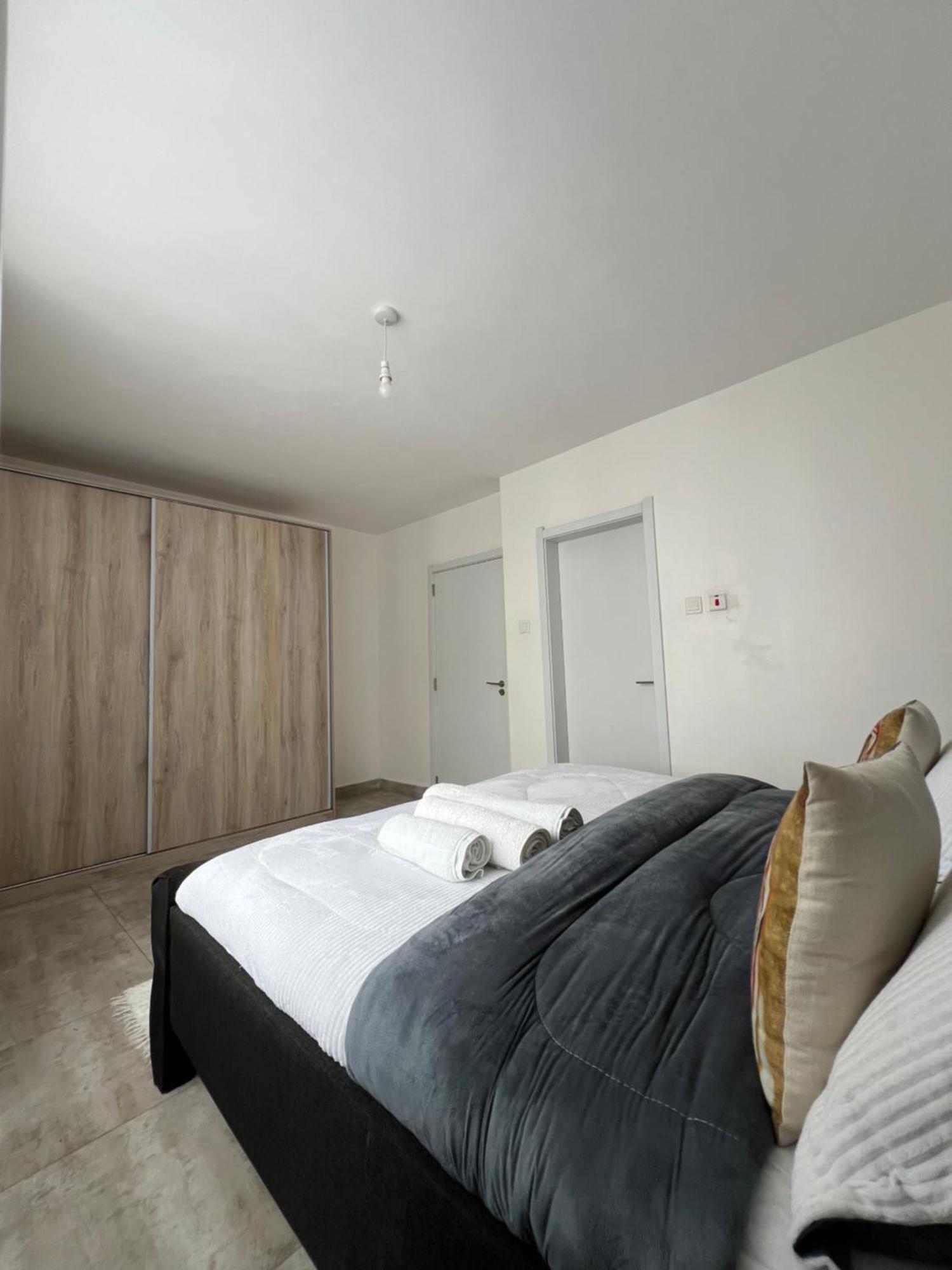 Homestay Elegant Private In A 3br Along Ngong Road *