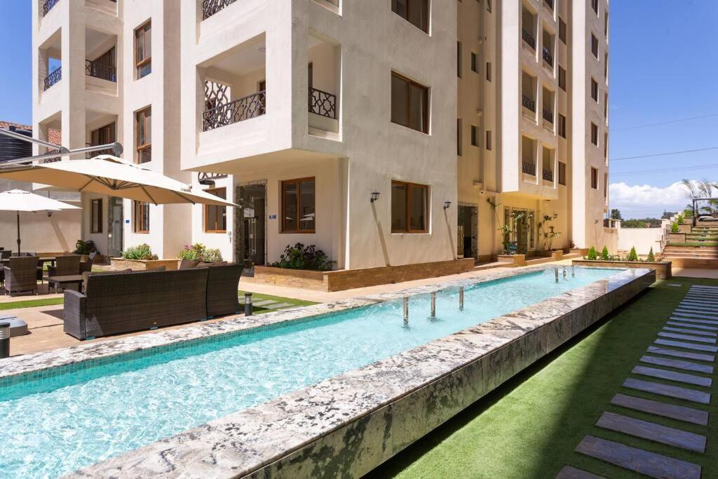 Spacious 2br Apartment, Moonvalley Dubi Style Apartamento