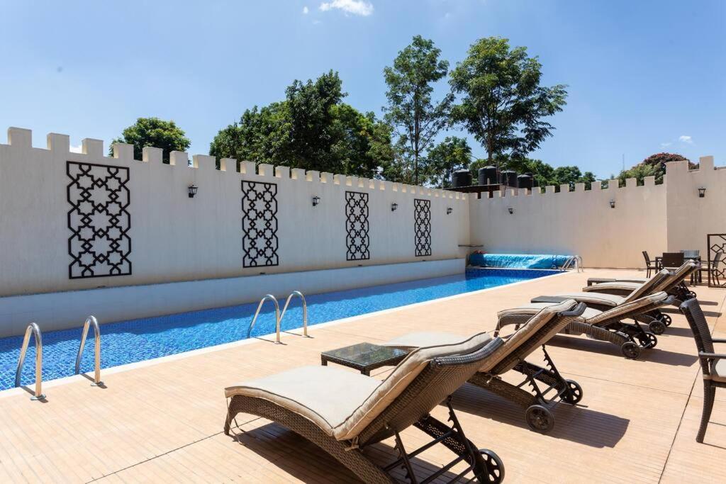 Spacious 2br Apartment, Moonvalley Dubi Style Apartment *