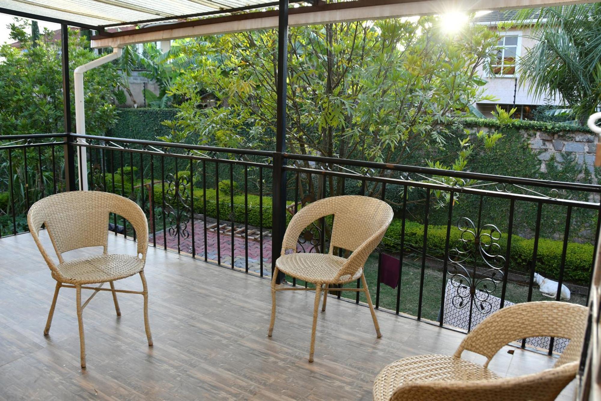 Apartment Melrose & Garden *
