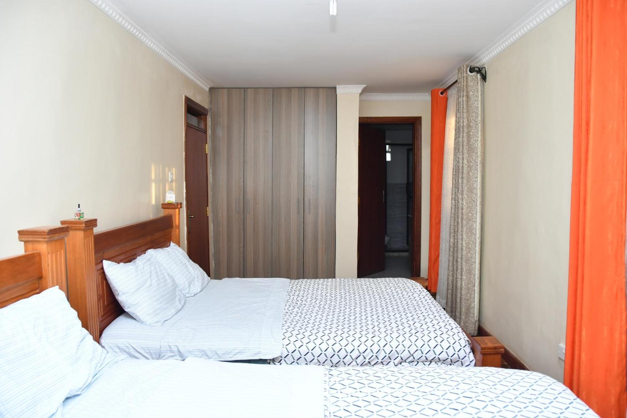 Melrose & Garden Apartment