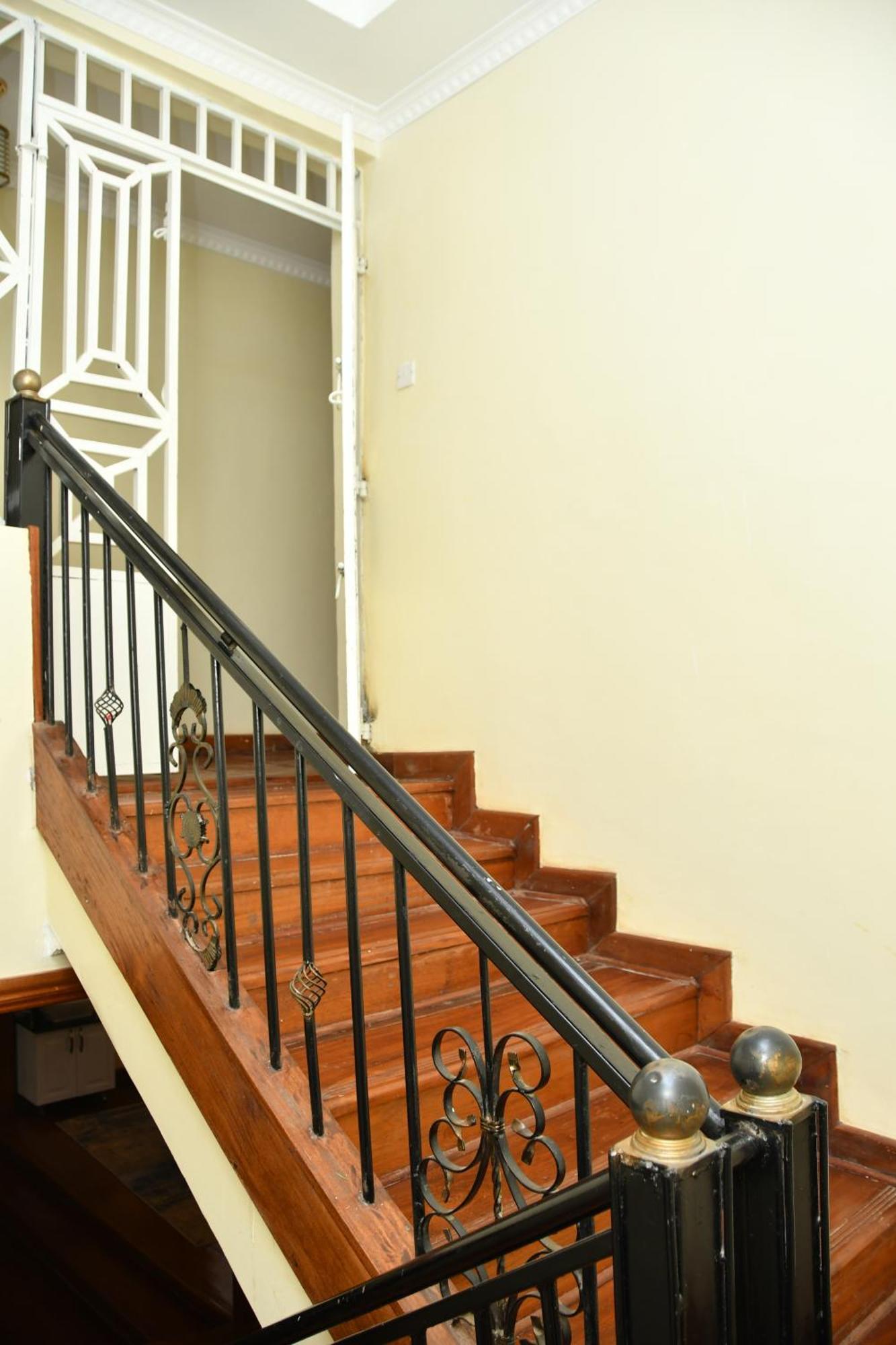 Melrose & Garden Apartment *