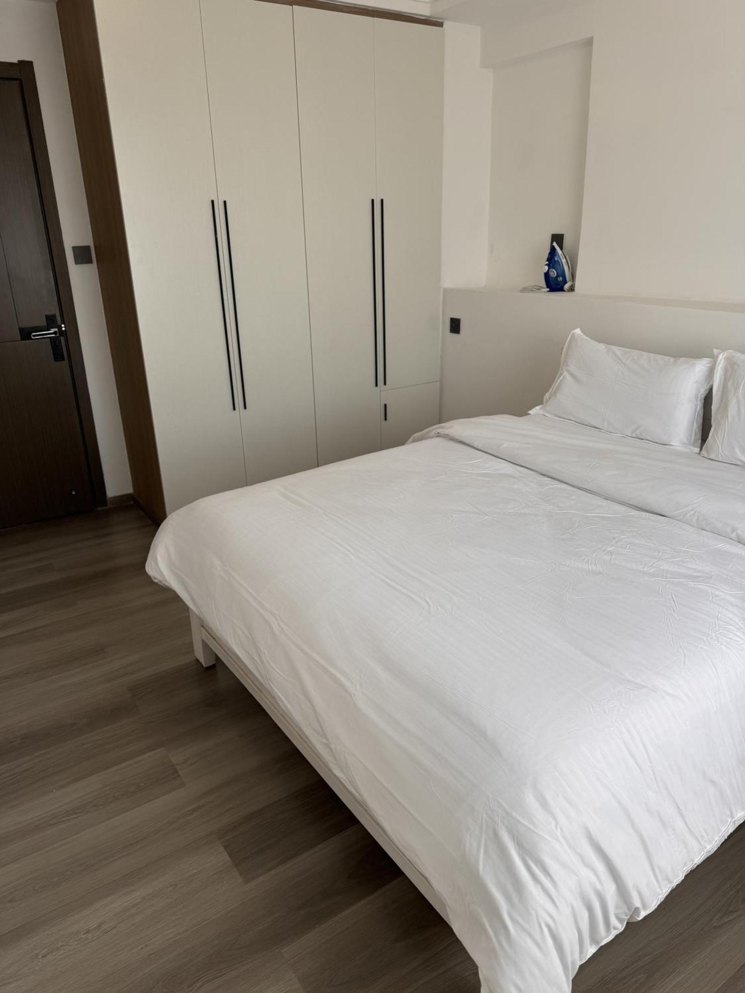 Safarimax Homes 1 Bedroom Urban Oasis Retreat On 14th Floor