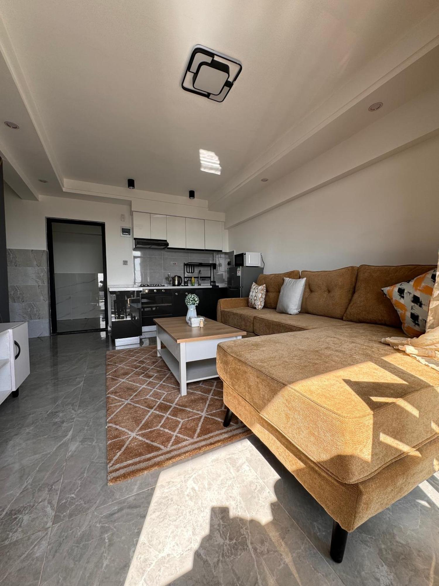 Safarimax Homes 1 Bedroom Urban Oasis Retreat On 14th Floor