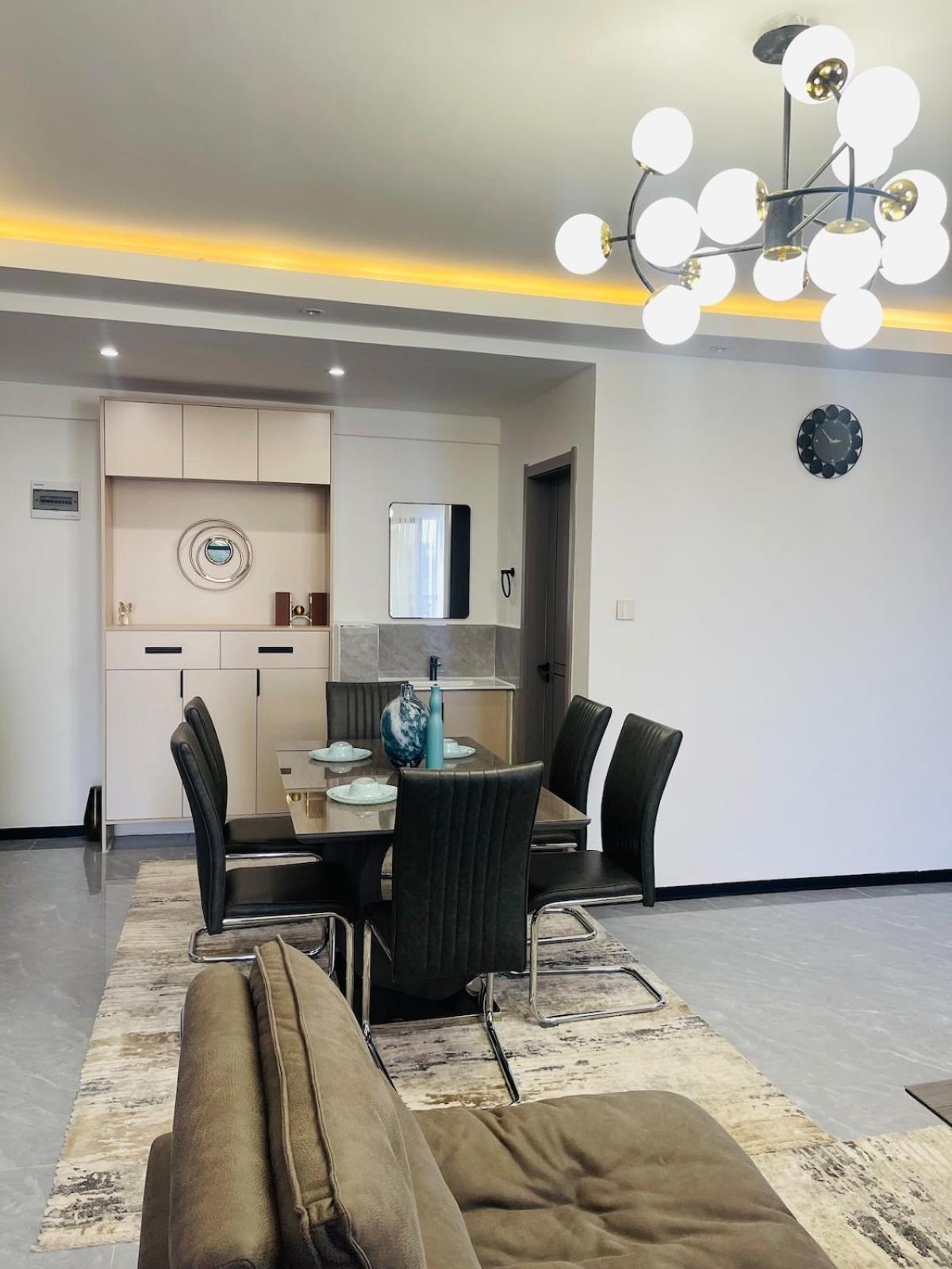 Naoming Homes Apartment *