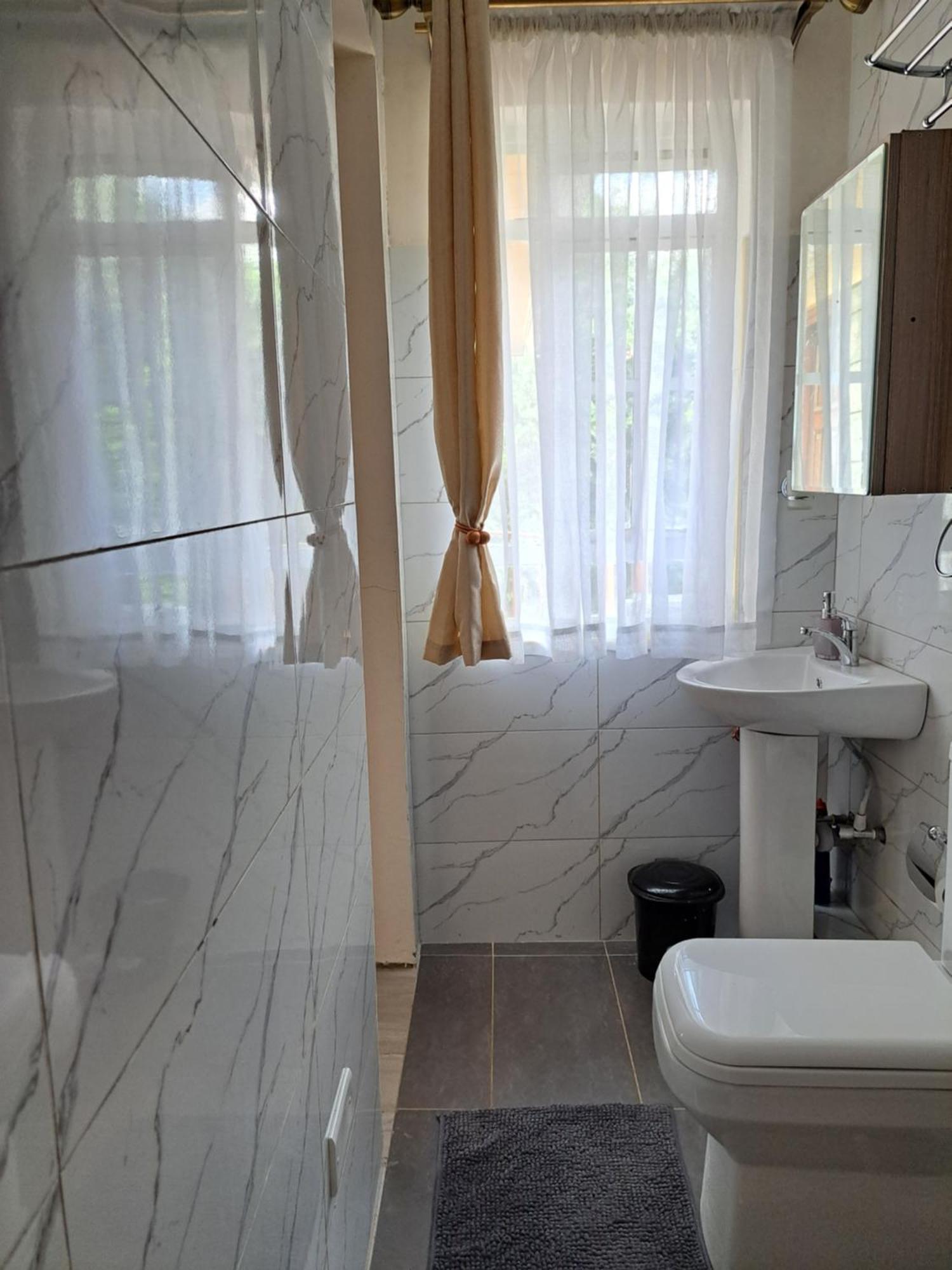 Spacious Away From Home- Runda