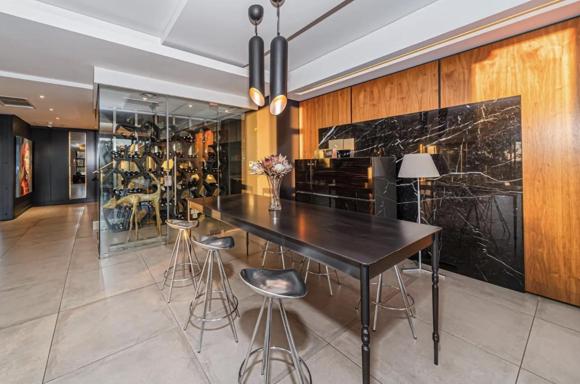 Apartment Black Charm Nairobi