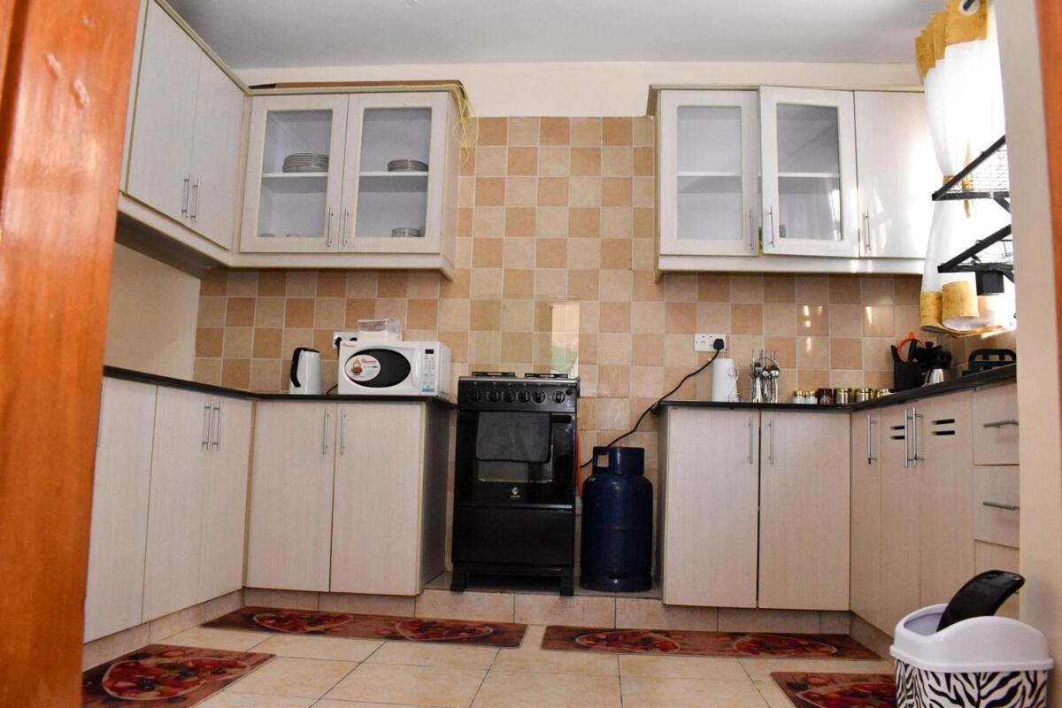 Apartment Spacious Riverside Haven *