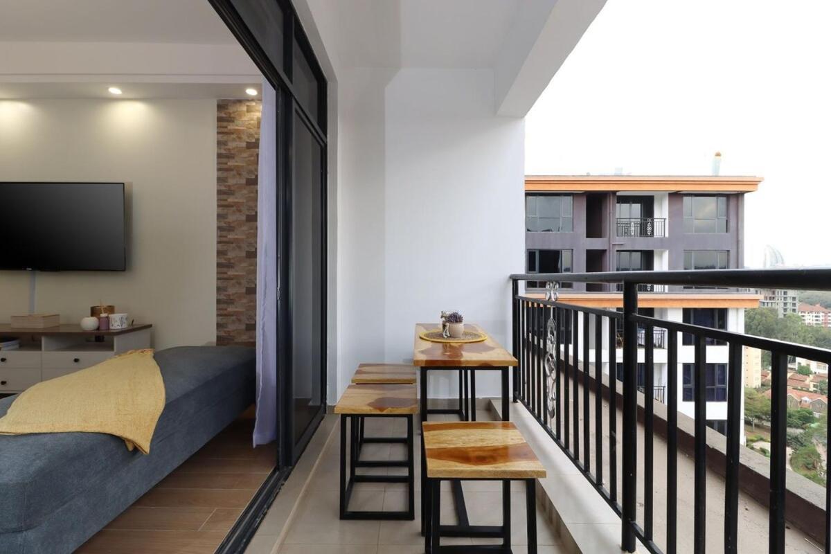 2br With Lovely Views, Balcony, Gym&pool Nairobi