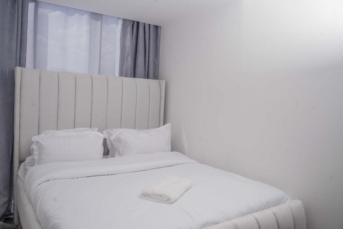1 Bedroom Luxury Hideout In Riverside With Views Nairobi