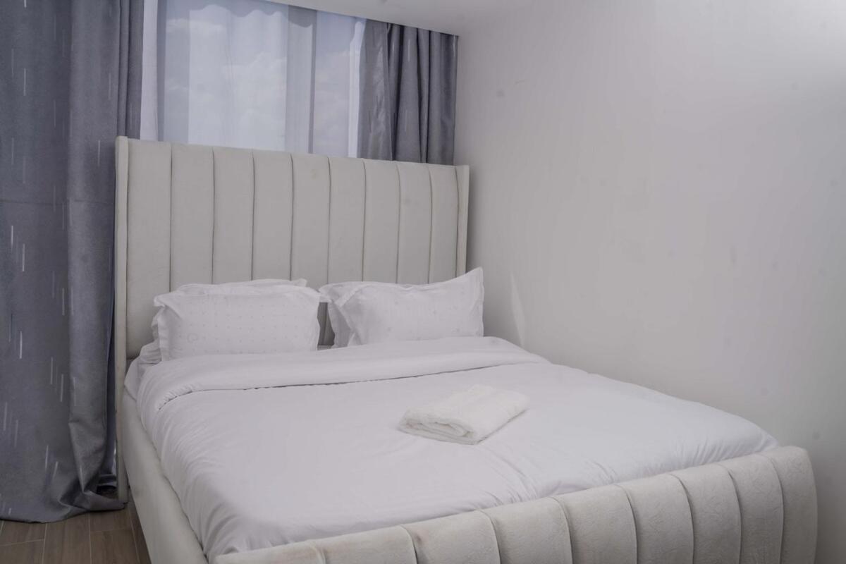 1 Bedroom Luxury Hideout In Riverside With Views