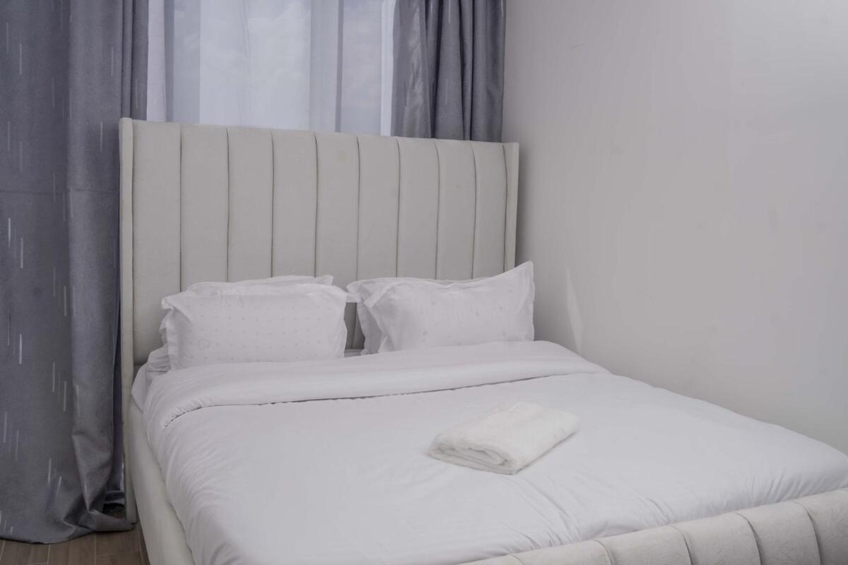 1 Bedroom Luxury Hideout In Riverside With Views Nairobi
