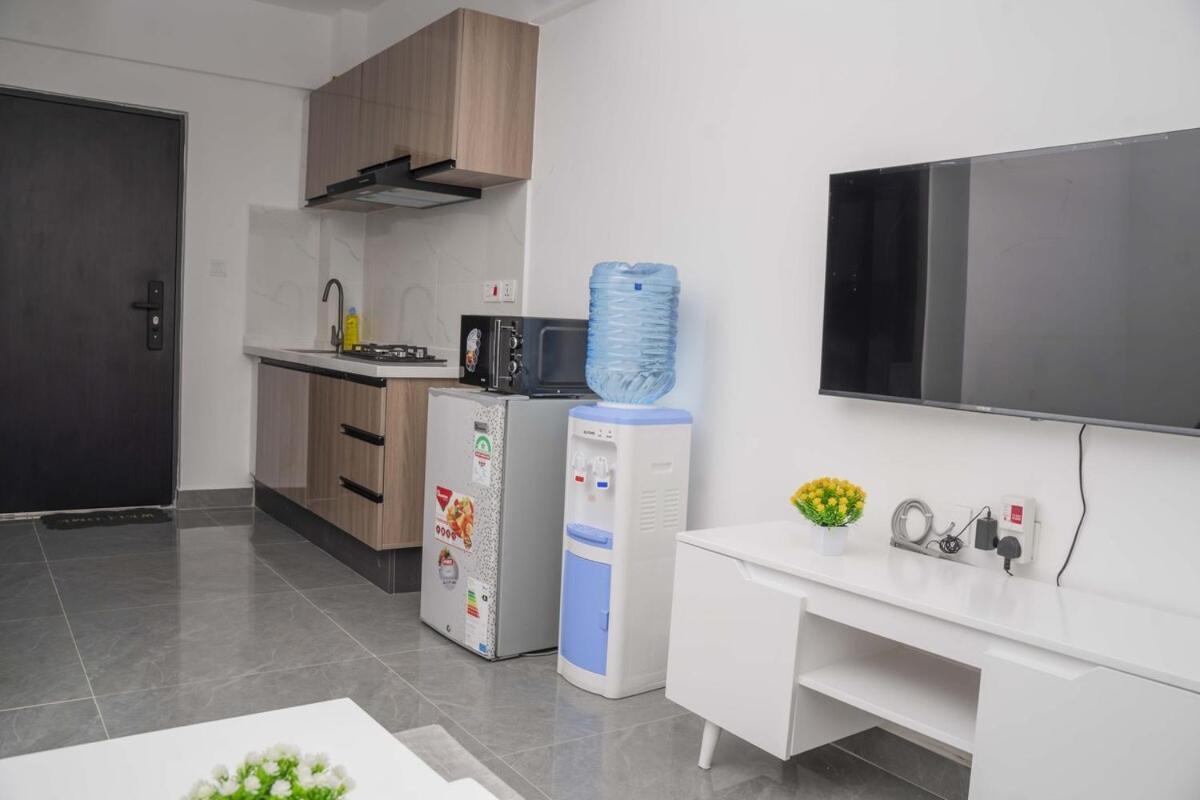 Apartment 1 Bedroom Luxury Hideout In Riverside With Views