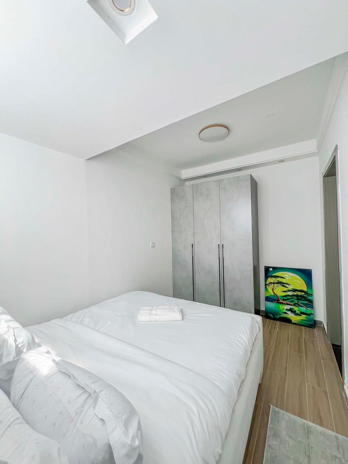 1 Bedroom Luxury Hideout In Riverside With Views
