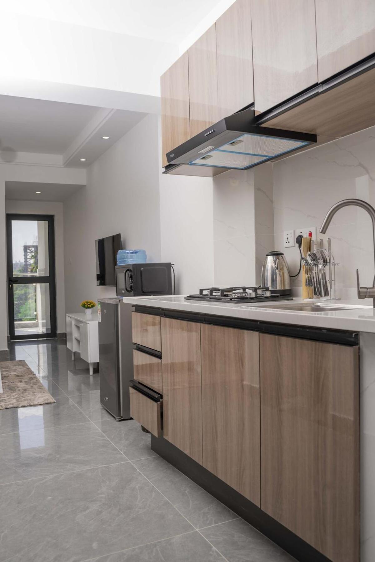 Iconic 1br In Riverside With Views And Gym Apartment
