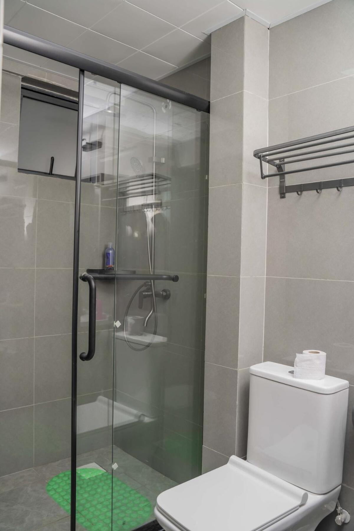 Iconic 1br In Riverside With Views And Gym *