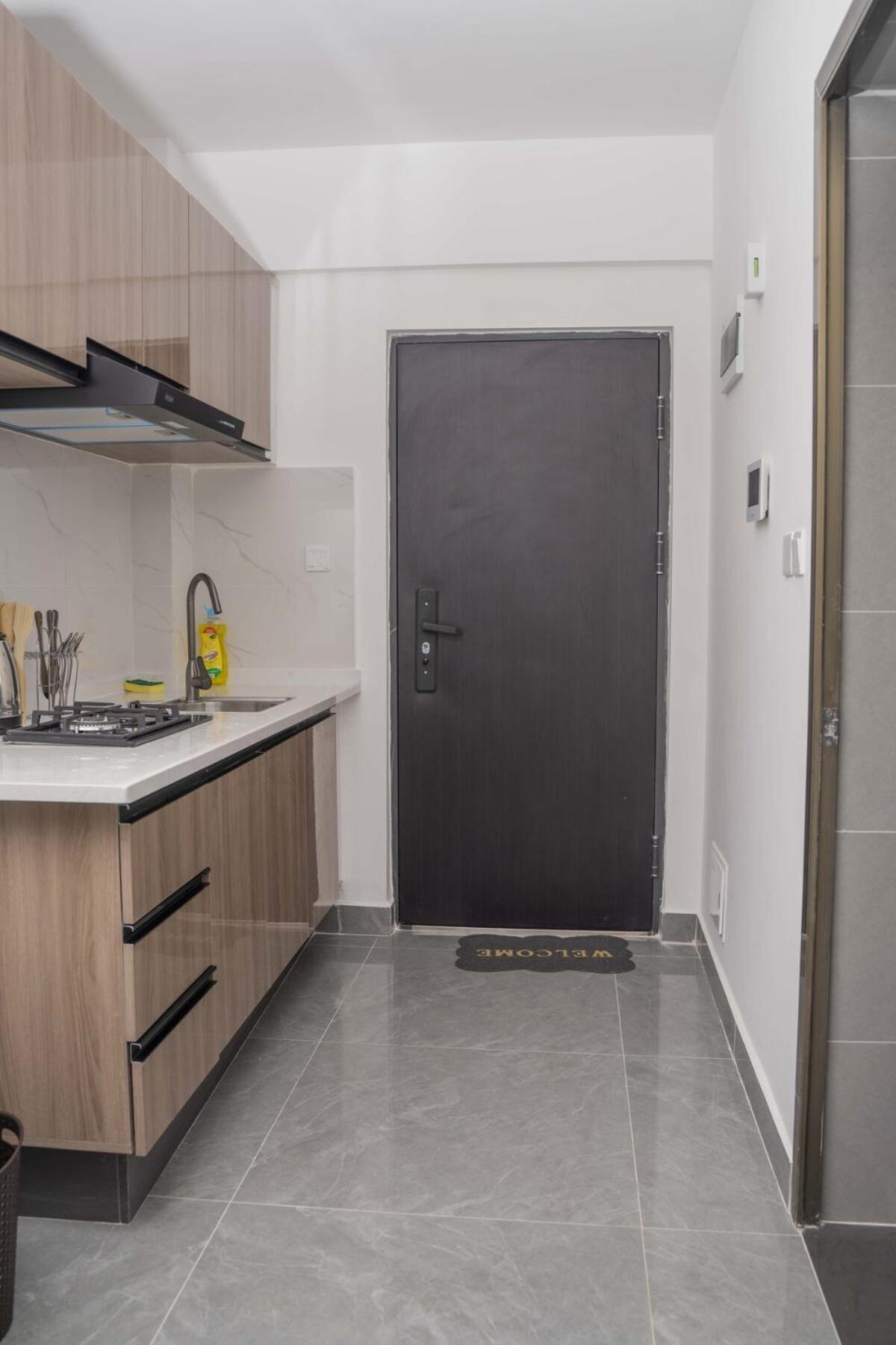 Iconic 1br In Riverside With Views And Gym Apartment