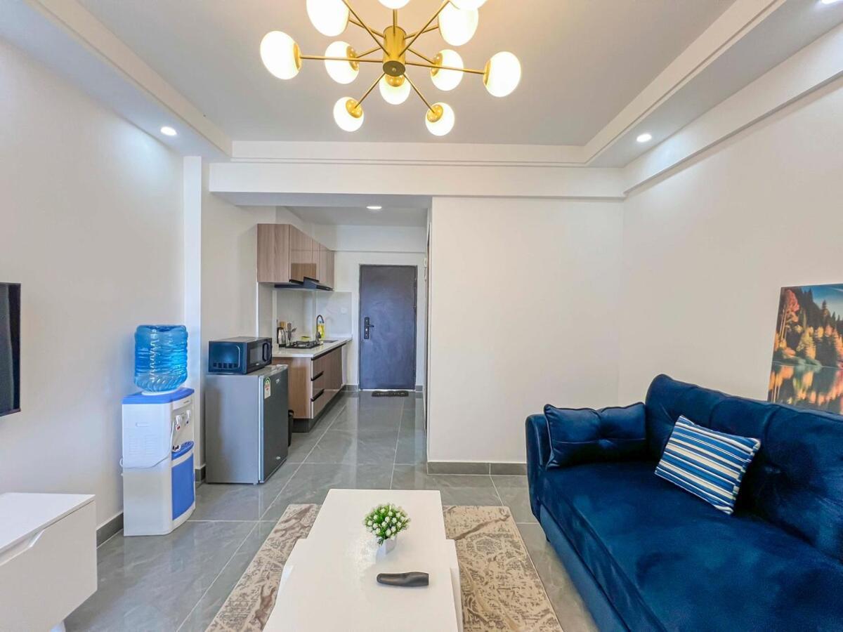Iconic 1br In Riverside With Views And Gym Apartment