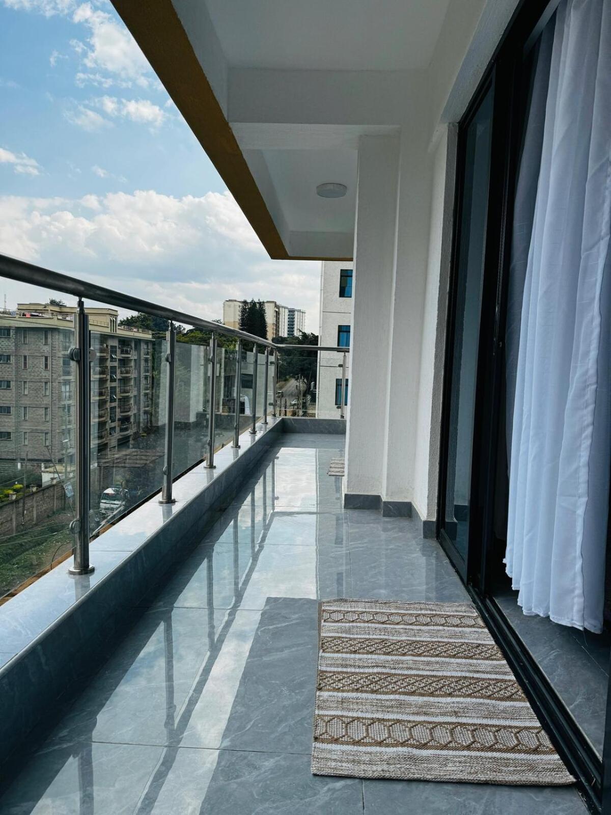 Apartment Beautiful 2 Bed In Kileleshwa *