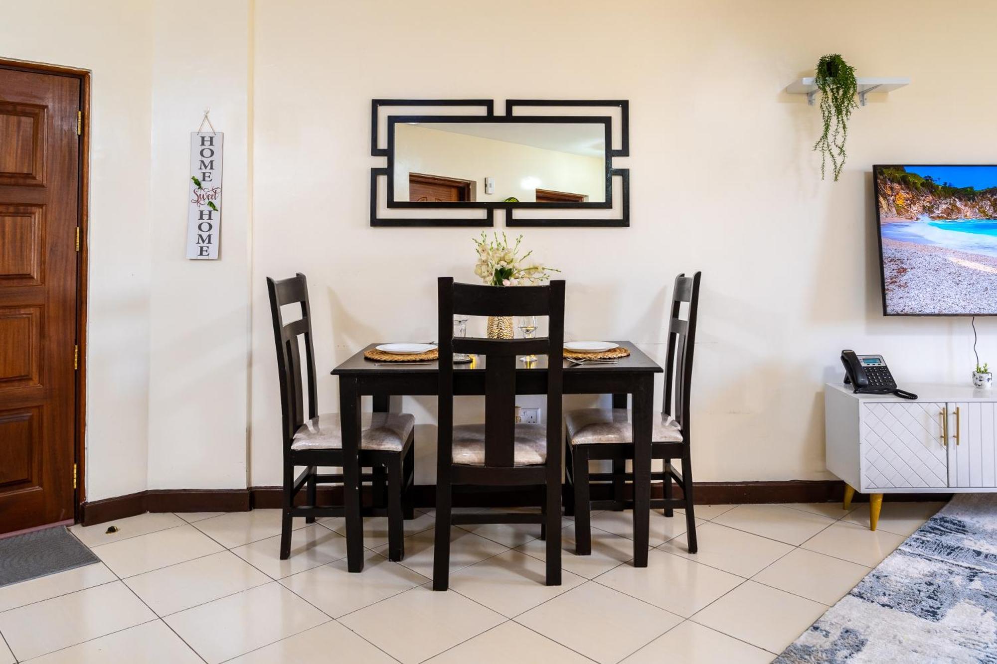 Apartment Magnolia Place- A Cosy, Modern 2br In Nairobi