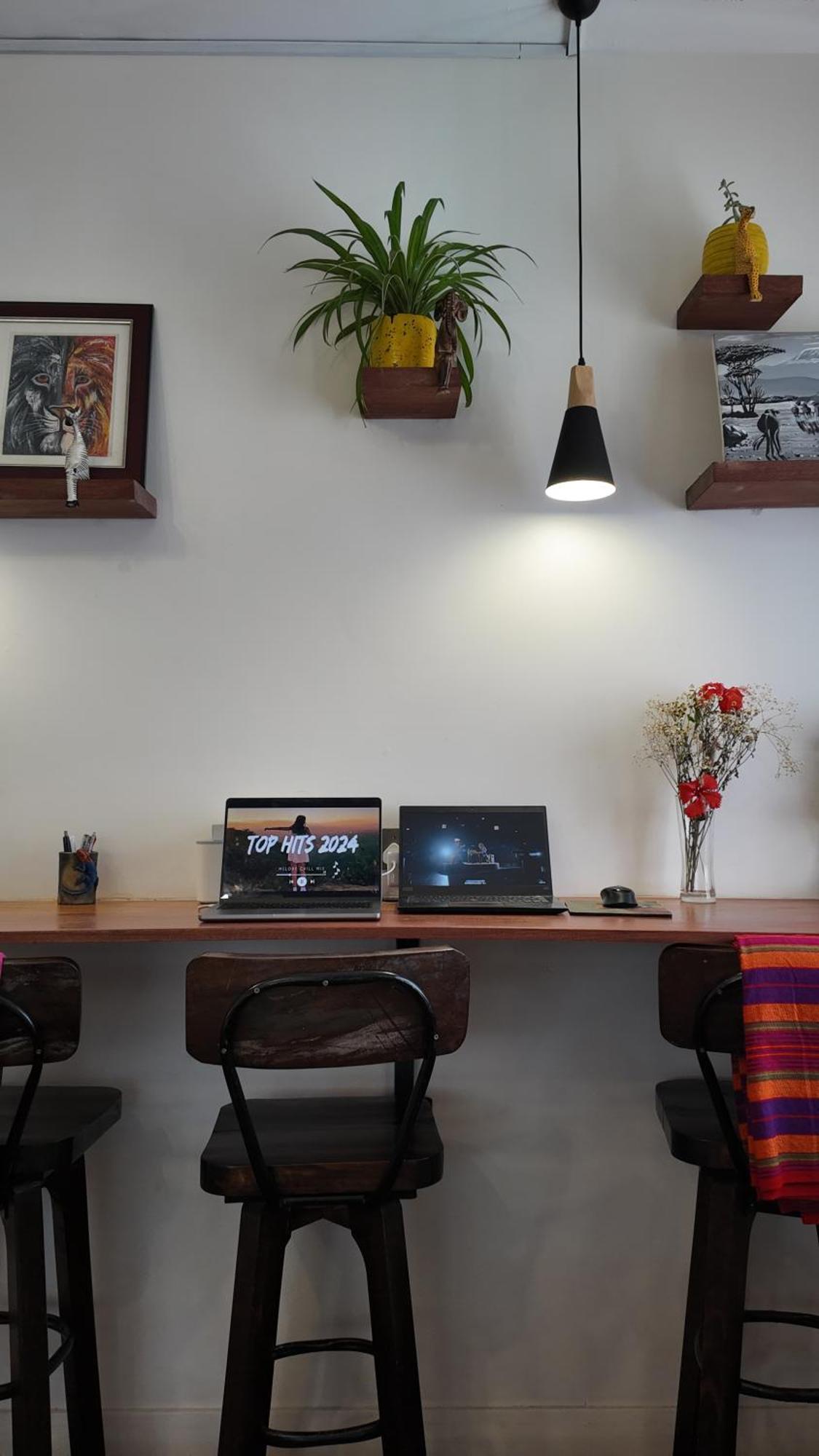 United House Homestay *